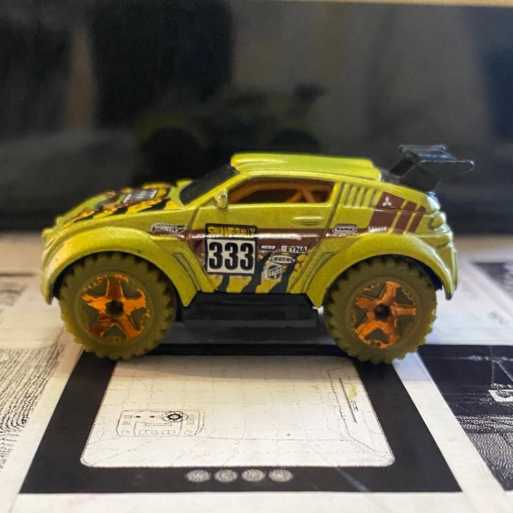 Racing Adventure Yellow and Black Toy Car